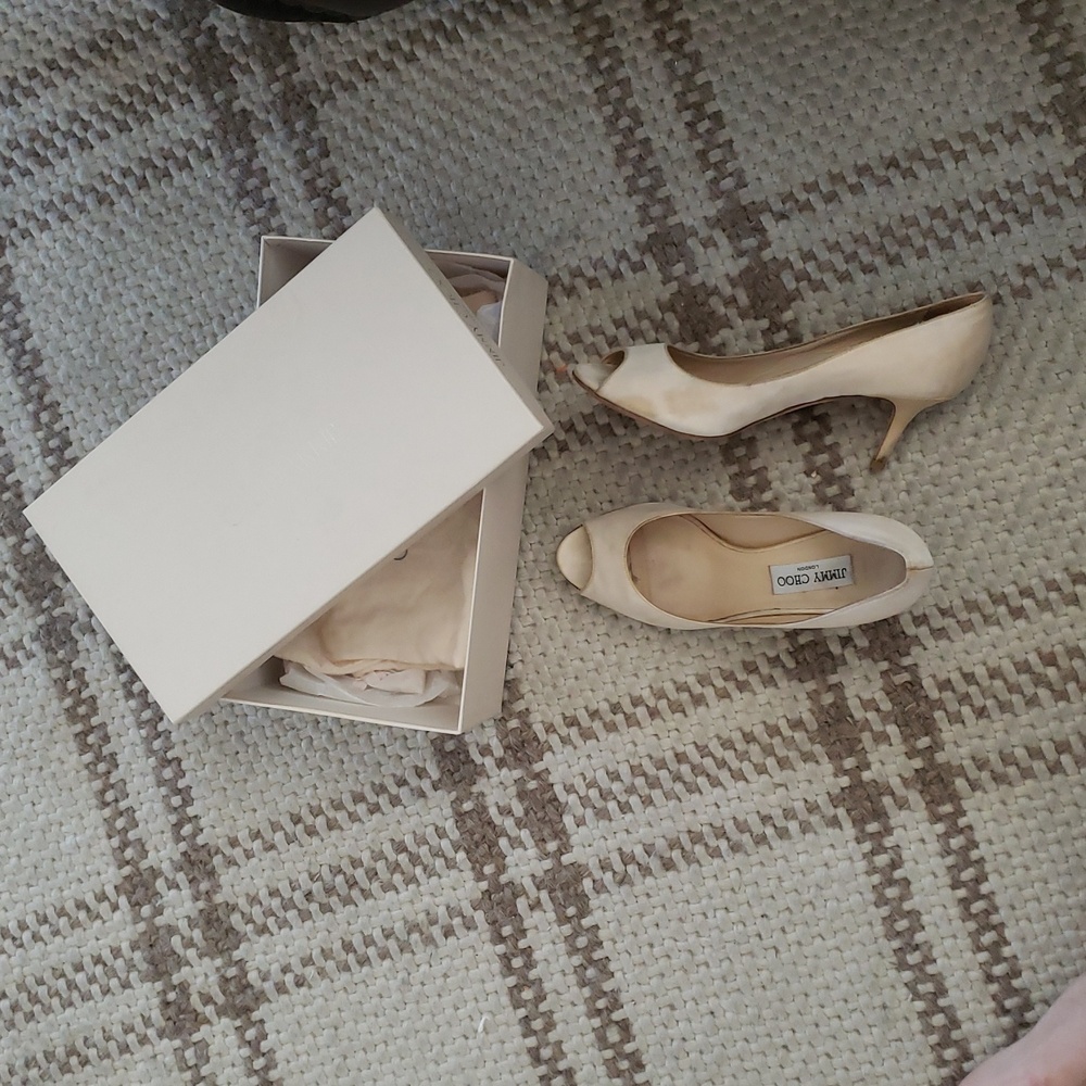 Jimmy Choo Isabel ivory satin shoes size 37.5.
